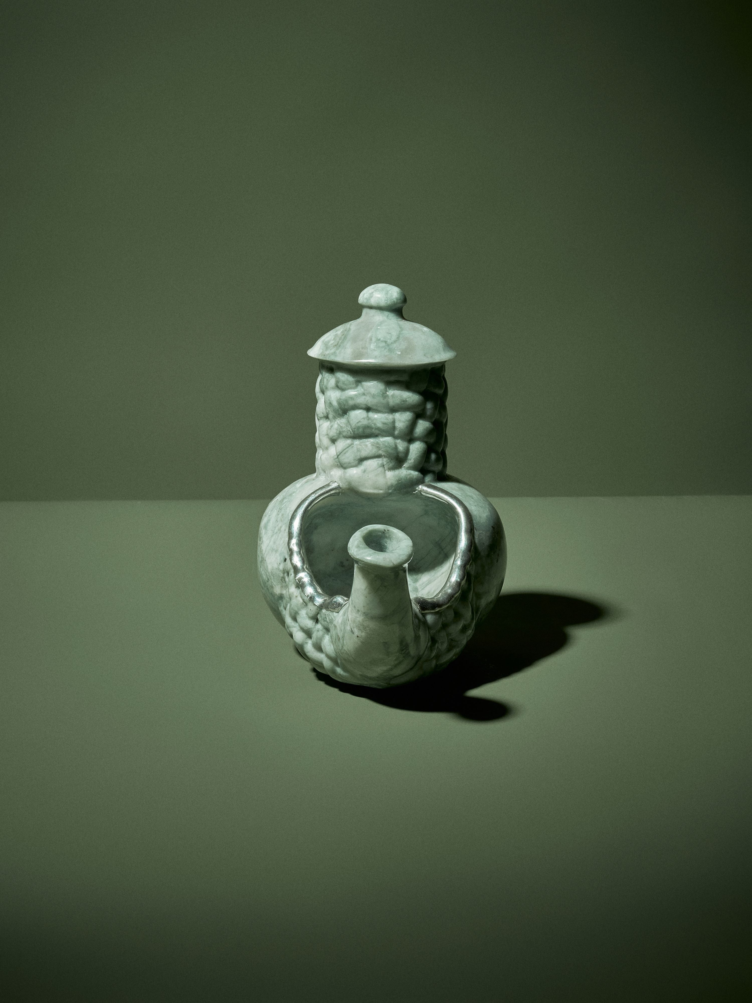 壶 - Teapot in Jade